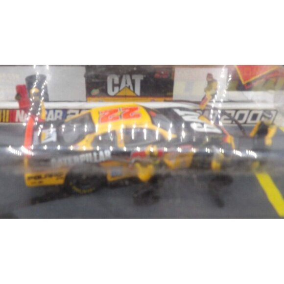 NASCAR 2000 Racing Champions Lot of 2- Ward Burton and Pit Crew & Hood Lift - Picture 3 of 12